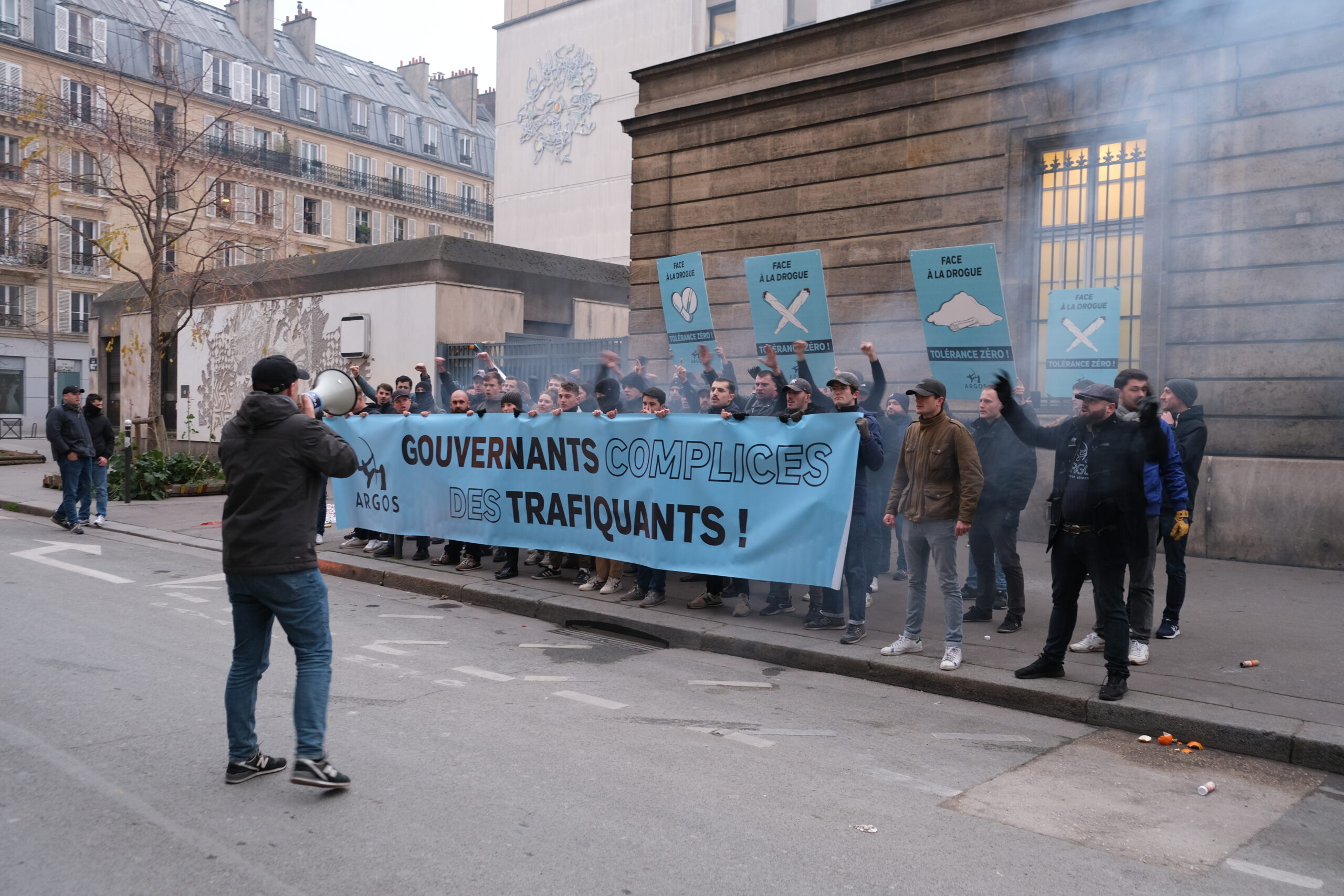 Lire la suite à propos de l’article Action Argos : la jeunesse alternative ferme une salle de shoot à Paris